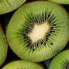 Kiwi ma ajuta sa scap de colacei