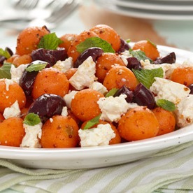 Salata de morcovi cu feta si menta