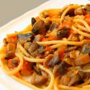 Spaghete cu ciuperci si busuioc