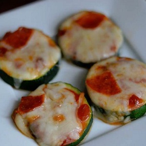 Pizza din zucchini