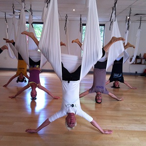 Aerial yoga, relaxare si tonifiere in hamac